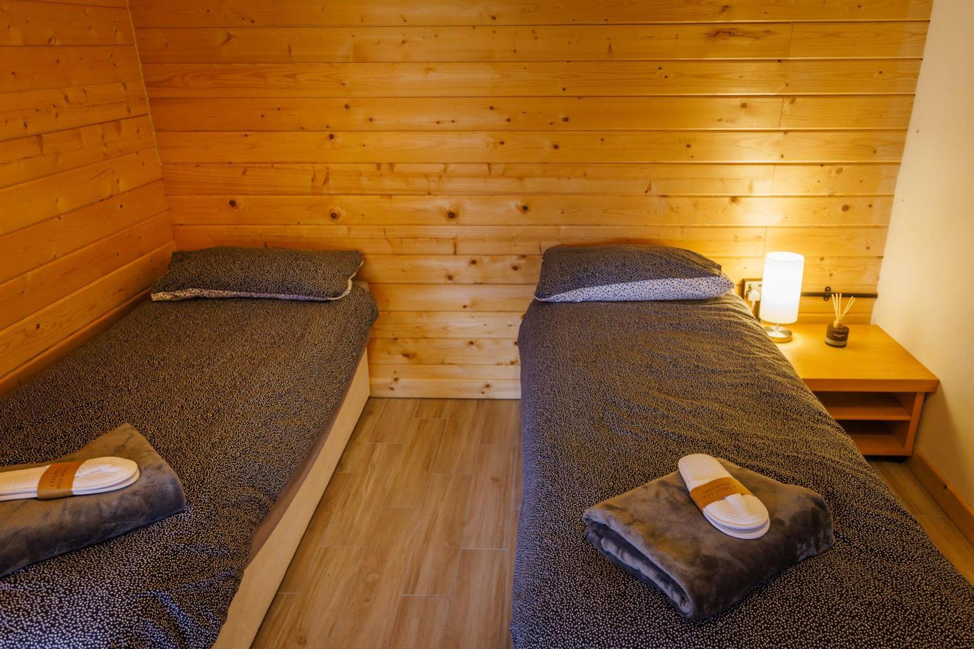 Spacious Cabin Evcharger And Free Parking Near Cambridge Eksteriør billede