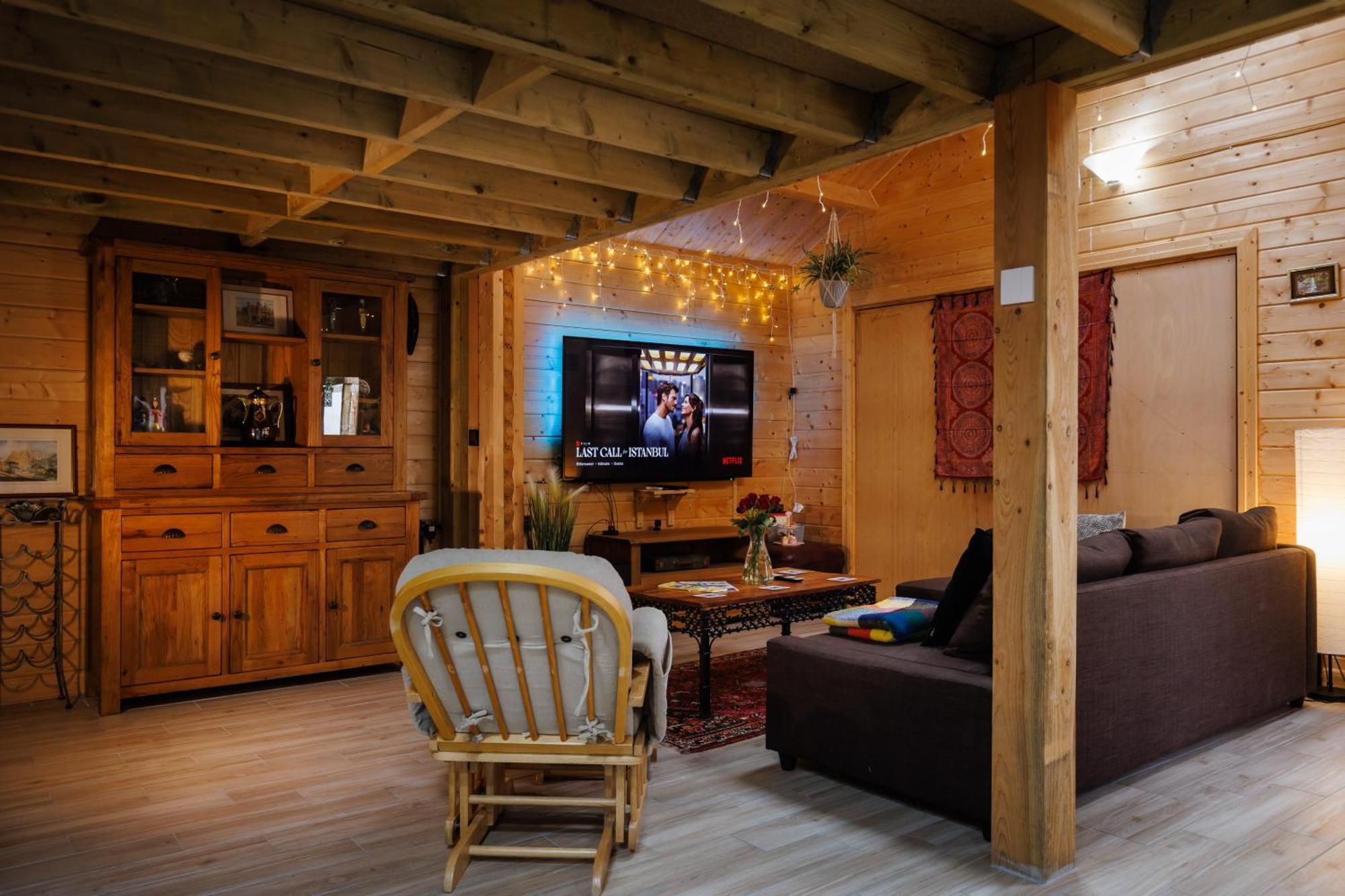 Spacious Cabin Evcharger And Free Parking Near Cambridge Eksteriør billede