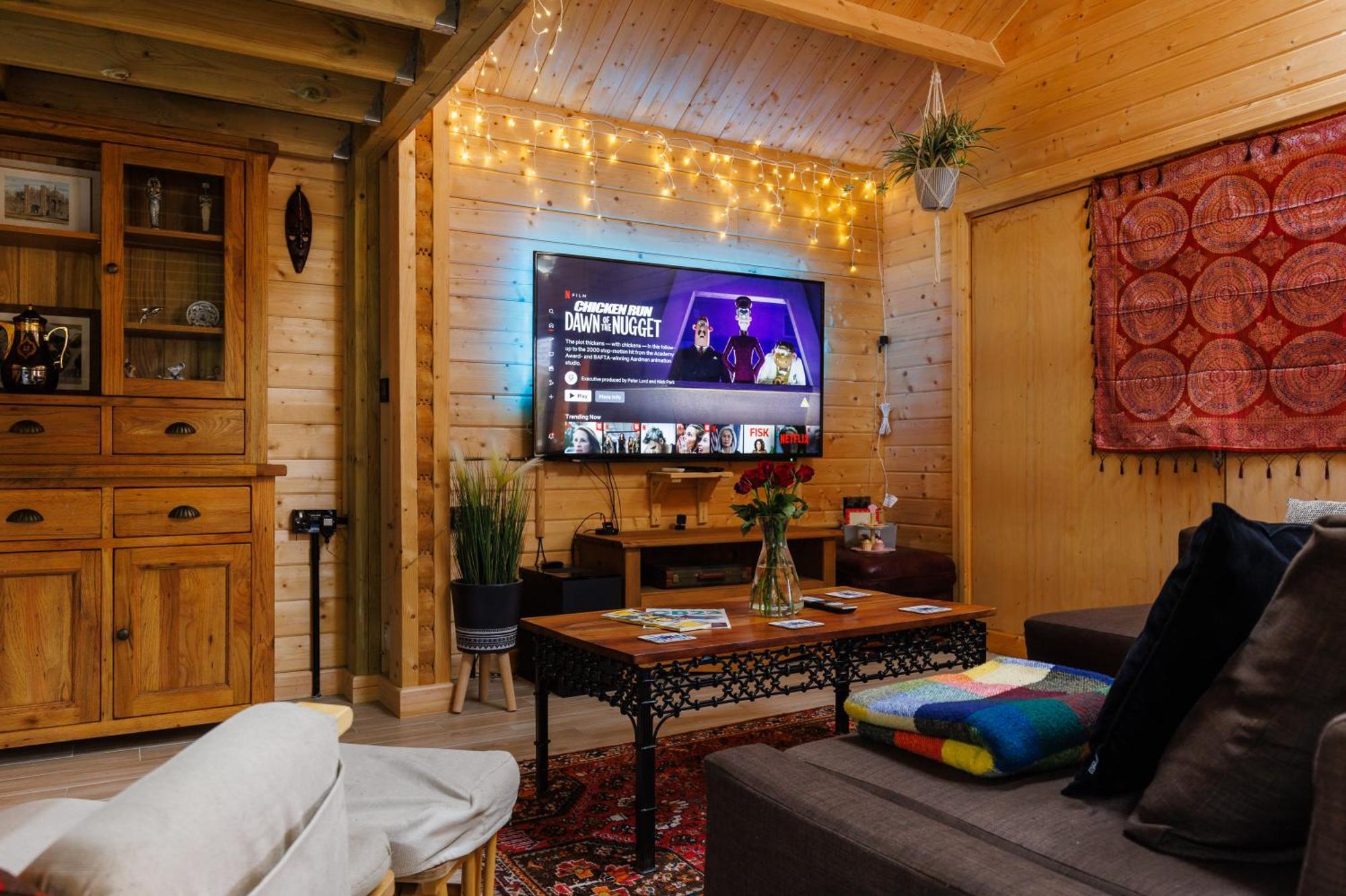 Spacious Cabin Evcharger And Free Parking Near Cambridge Eksteriør billede