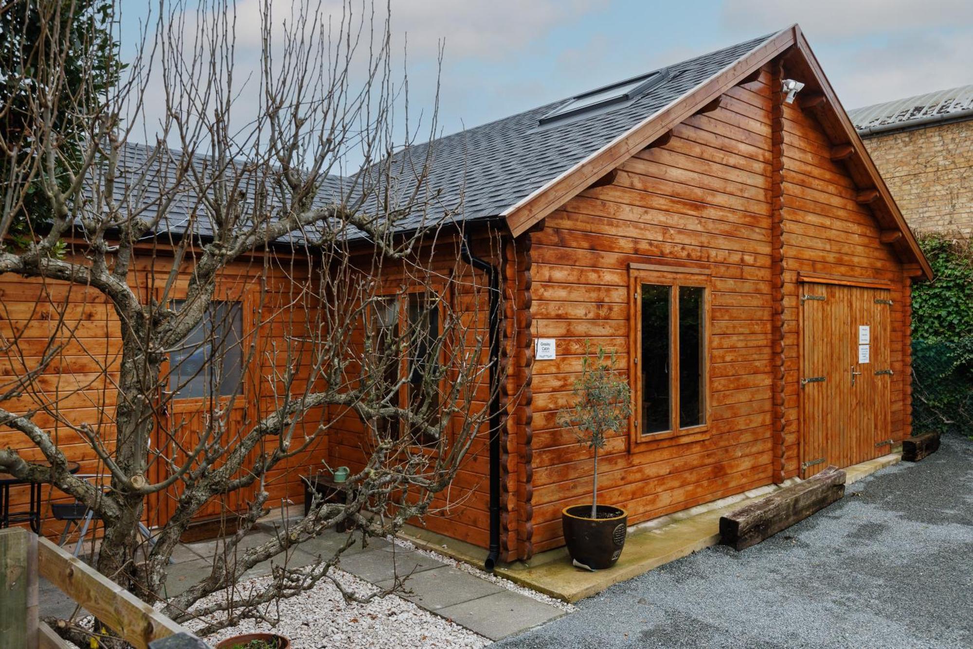 Spacious Cabin Evcharger And Free Parking Near Cambridge Eksteriør billede