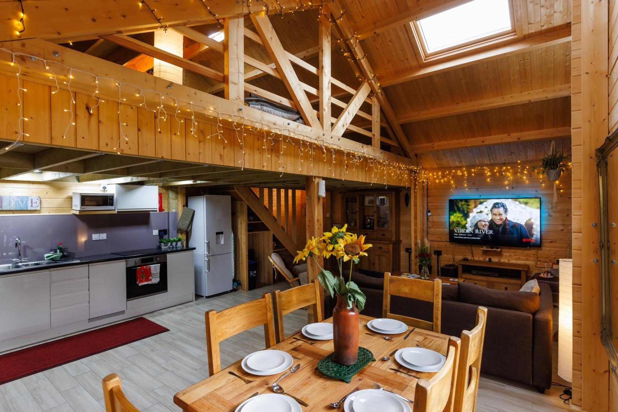 Spacious Cabin Evcharger And Free Parking Near Cambridge Eksteriør billede